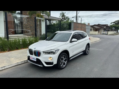 BMW-X1-2.0-16V-2016